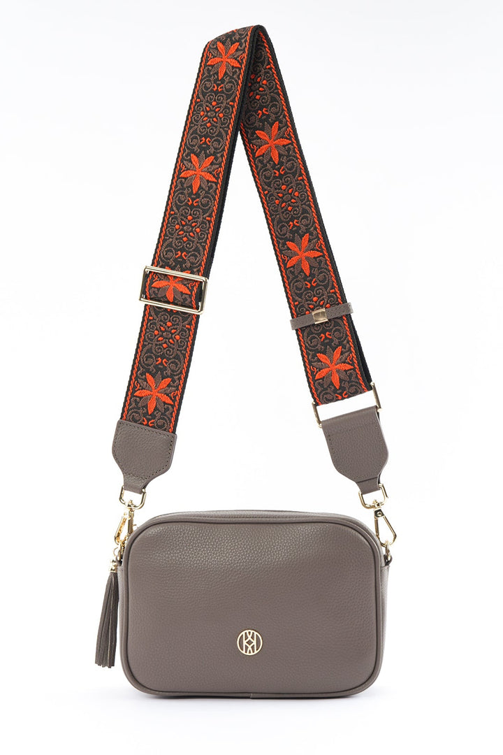 Side Bag Leather Taupe ACCESSORY - HANDBAG jeanpierreklifa.com