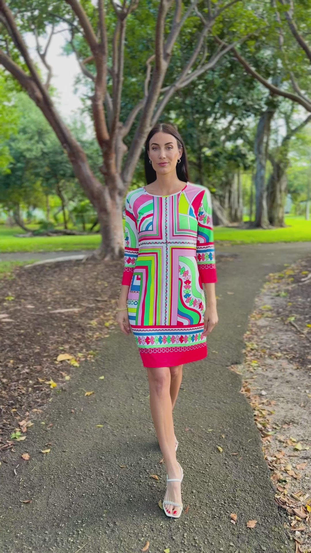 DRESS OF THE WEEK : DAPHNE GARAVANI