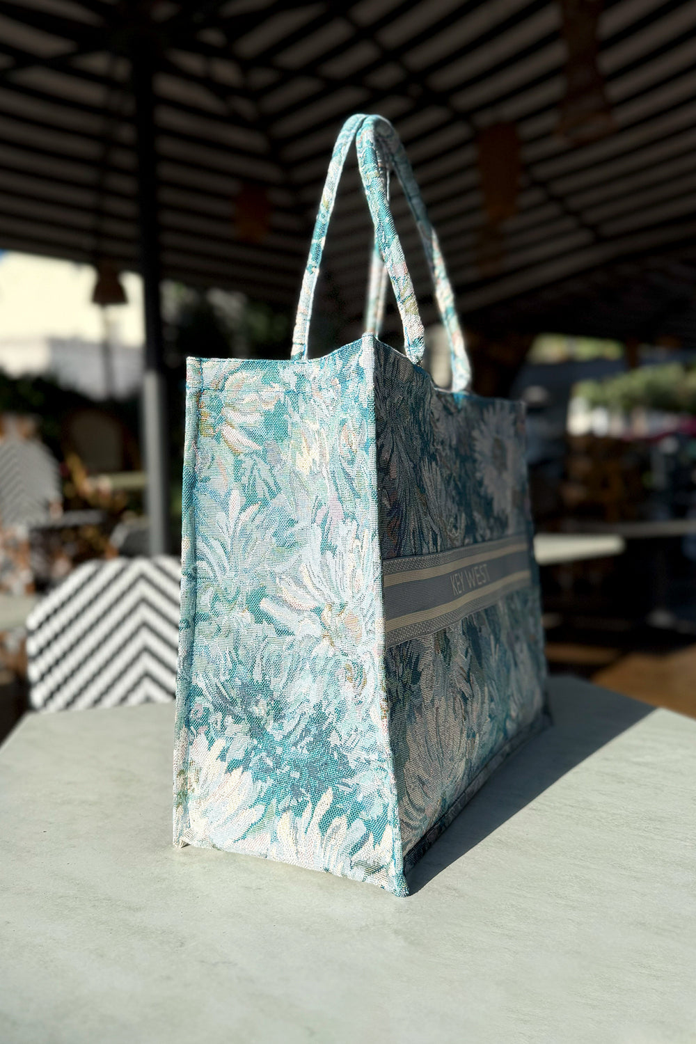 Vero Beach City Tote ACCESSORY - HANDBAG jeanpierreklifa.com